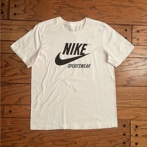 Nike sportswear T-shirt